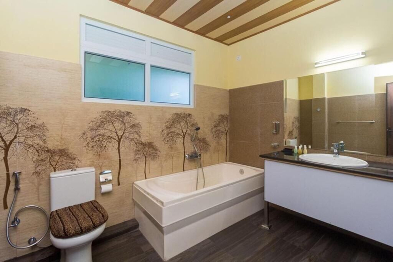 Bathroom, Hotel Neits, K.F.G. & G. Korale