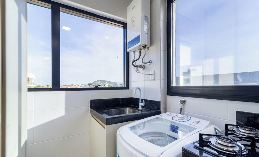 Private kitchen 5, Apt With BBQ at Ingleses Beach Pnj0203, Florianopolis