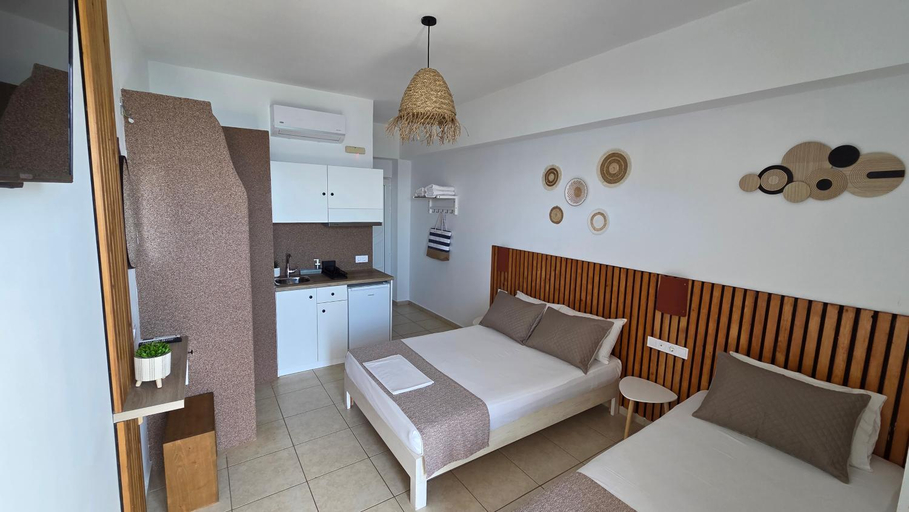 Bedroom 2, Edelweiss Rent Rooms-Rent a Car, Crete