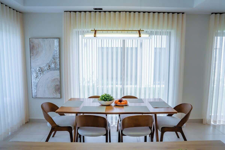 Dining 4, NOK Classy 3BR Villa by Vistacana Rentals, Salvaleon de Higuey