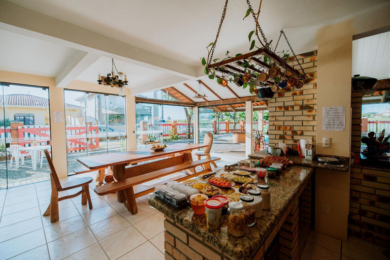 Food & Drinks, Pousada Casa Aratuca - 200mt da praia, São Francisco do Sul