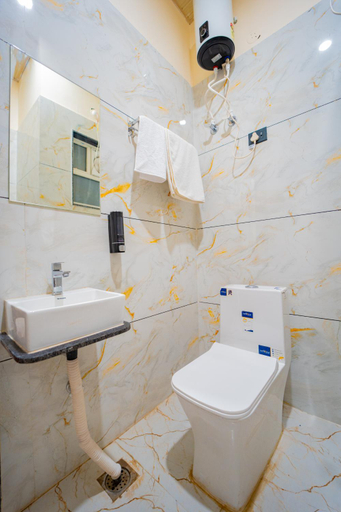 Bathroom 3, Hotel Galaxy 700, Sikar