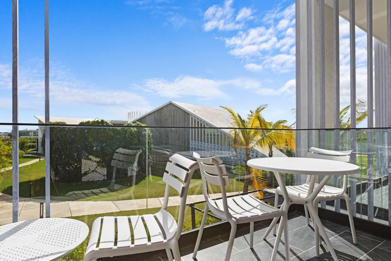 Outdoor dining 5, NOK Modern 1BR Apartment With Terrace in Vistacana, Salvaleon de Higuey