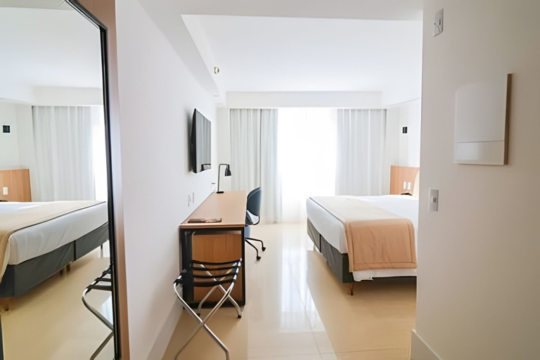 Room 5, Ozped Flats Particulares  Condomínio das Nações I Acesso pelo Hotel Tryp, Brasília