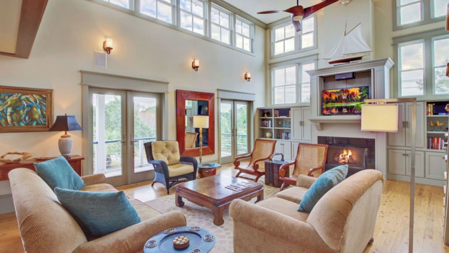Interior 2, 2207 Cameron Blvd by Avantstay Private Pool & Hot Tub, Charleston