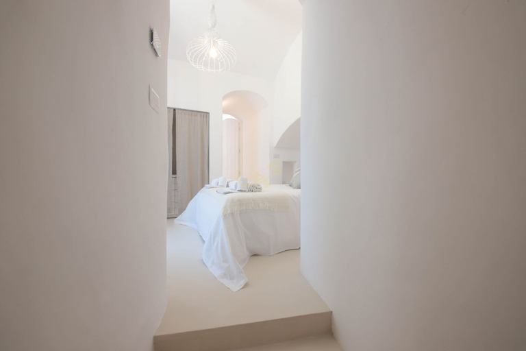 Bedroom 2, TD Lamiamola Stylish Trulli & Lamie With Pool, Brindisi