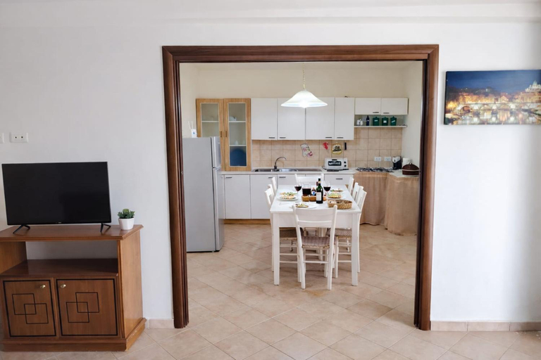 Others 4, WHITE COAST APARTMENTS - Family Stays and Free Parking, Agrigento