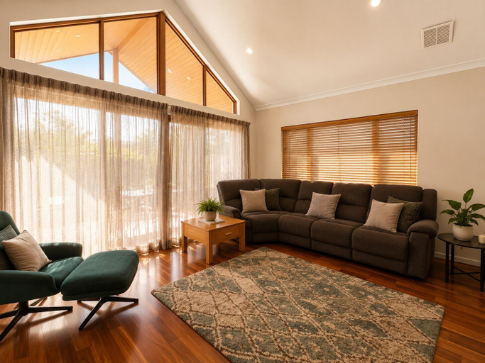 Living area 4, Bay Breeze on Thomas, Busselton