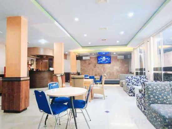 Others 4, Wisma Sugri, Lebak
