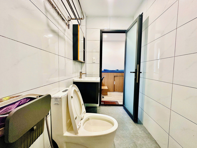 Bathroom 5, Loftic Apartments - Pink Church, District 1