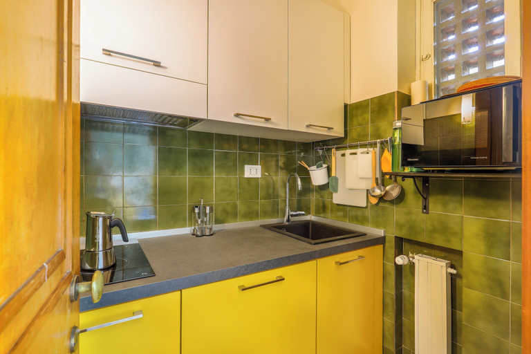 Private kitchen, Sara Studio Apartment, Florence
