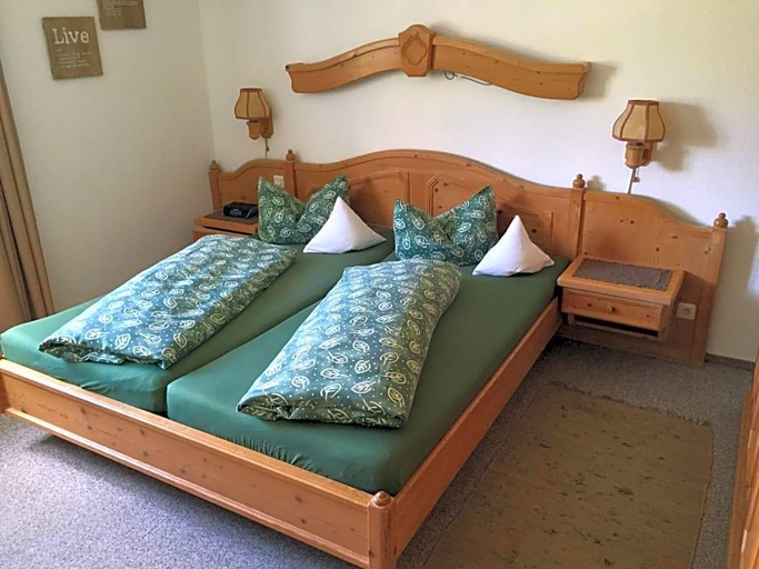 Bedroom 4, Ferienhotel Barmsee, Garmisch-Partenkirchen