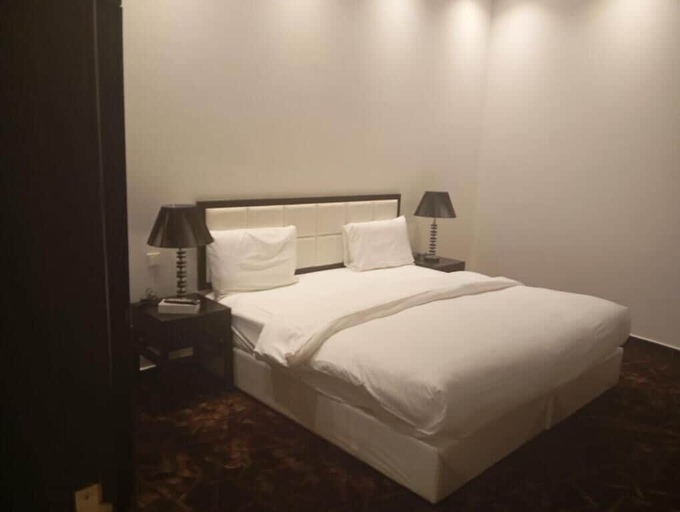 Room 5, Quiet Rooms 4, Riyadh