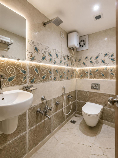 Bathroom 2, Hotel Royal Blue, Aravalli