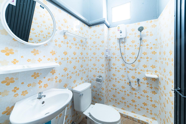 Bathroom, Joox B - Serviced Apartment, Batong