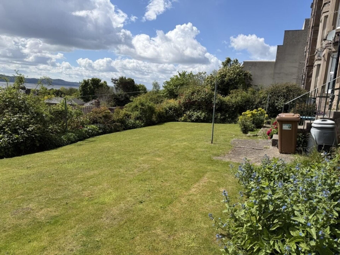 Property grounds 4, Stylish River View Stay Sleeps 6, Dundee
