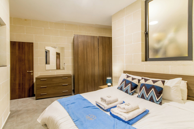 Others 2, Ta'Siku Gozitan villa + Pool & hot tub