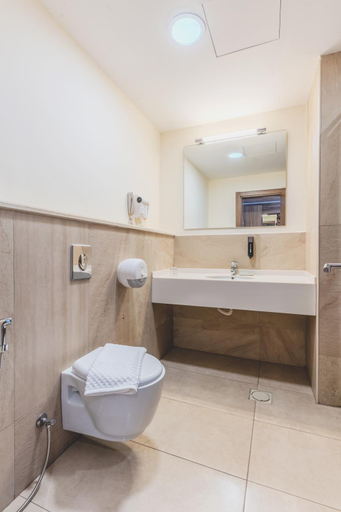 Bathroom 3, Lacosta Hotel, Aqaba