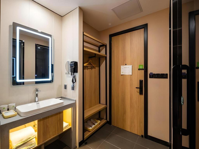 Bathroom 3, Green Tree Inn Shenyang Middle Street, Shenyang