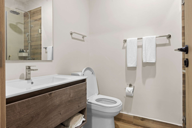 Bathroom 2, NOK Modern 1BR Apartment With Terrace in Vistacana, Salvaleon de Higuey
