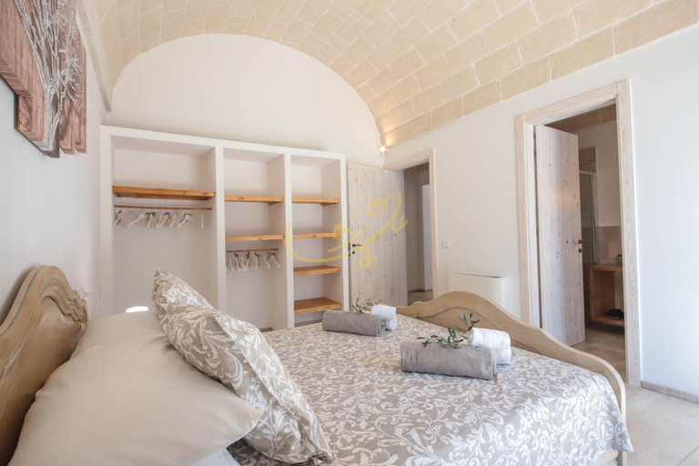 Room 5, TD Villa e Trulli il Bergamotto W/pool & Med/c.., Brindisi