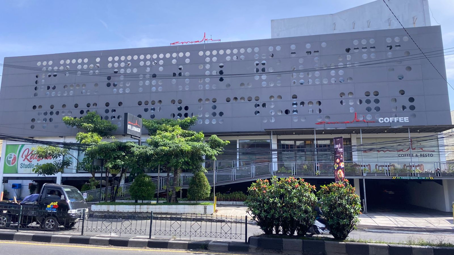 Exterior & Views, Emaki Hotel Jatinangor, Sumedang