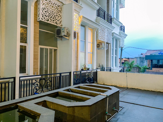 Exterior 2, Urban Loft Studio at Apartment Apple 1 Condovilla By Travelio, Jakarta Selatan