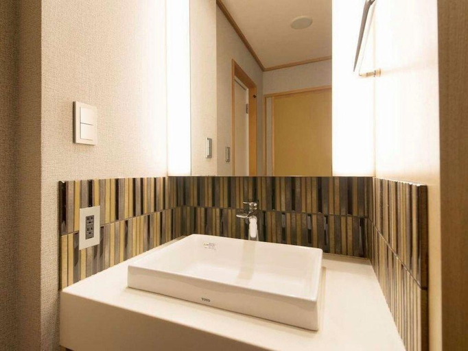 Bathroom 3, Maure Villa, Engaru