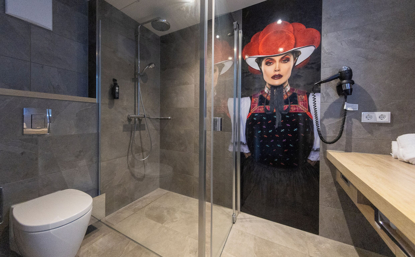 Bathroom 5, DORMERO Hotel Freiburg, Freiburg im Breisgau