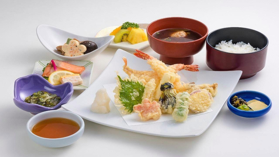 Food & Drinks 4, Hotel Sunroute Tokuyama, Shūnan
