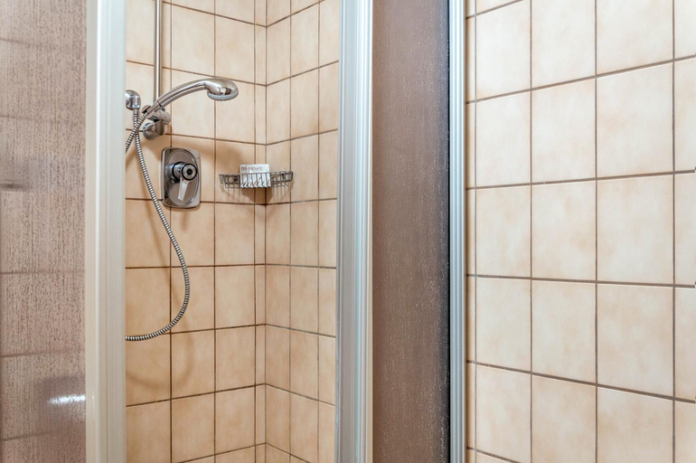 Bathroom 3, Gasthof Kern, Ansbach