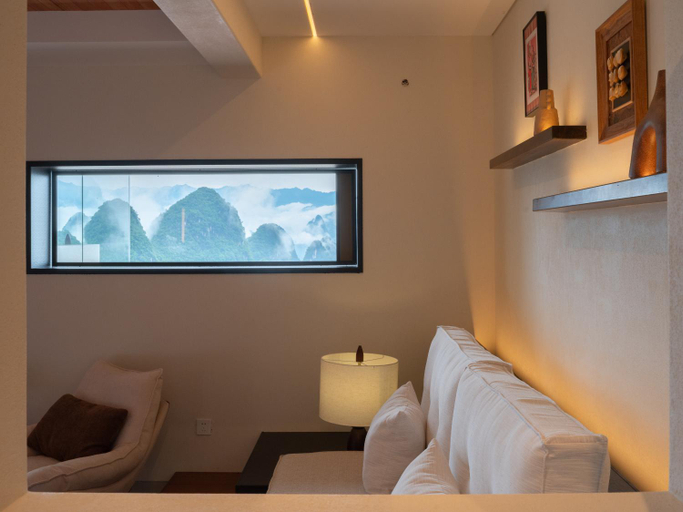 Bedroom 3, Yangshuo Misty Wonderland, Guilin