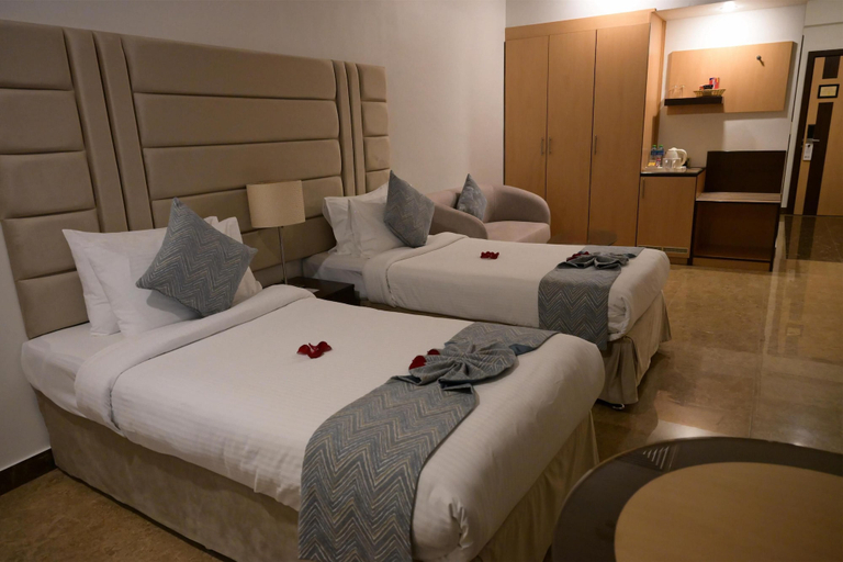 Bedroom 3, Best Western Plus Mahboula