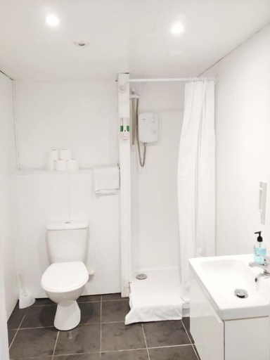 Bathroom 3, Number 75, Brighton and Hove