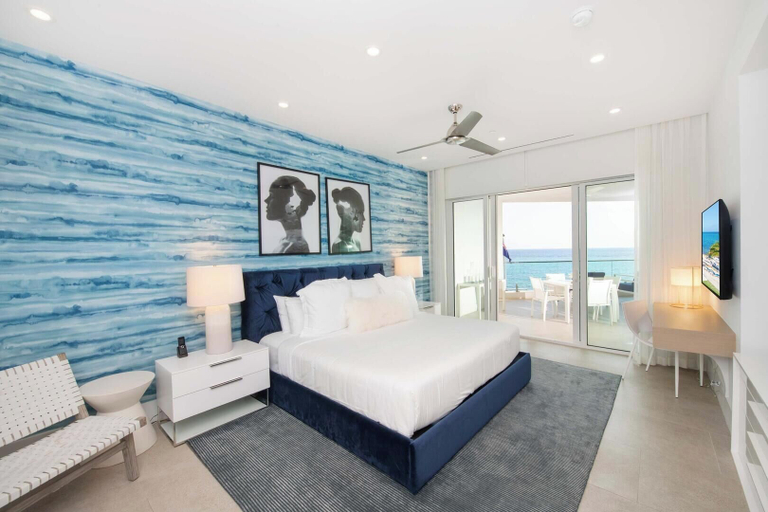 Room 3, Rum Point Resort