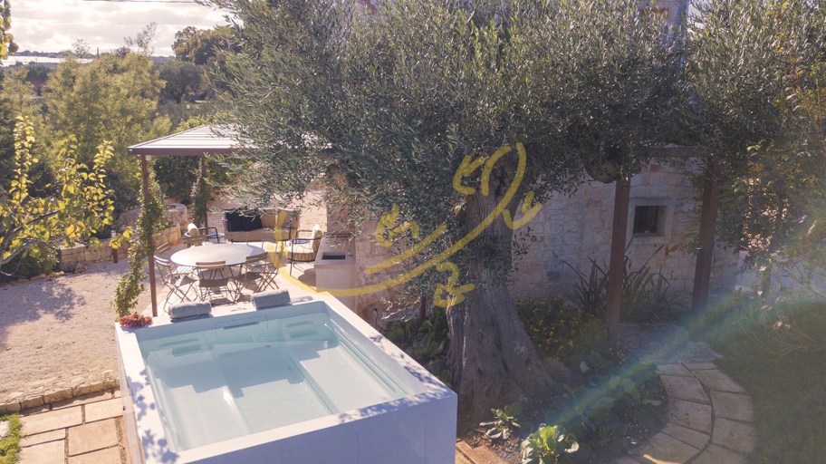 Others 2, TD Torretta San Procopio Stone House With Pool, Bari