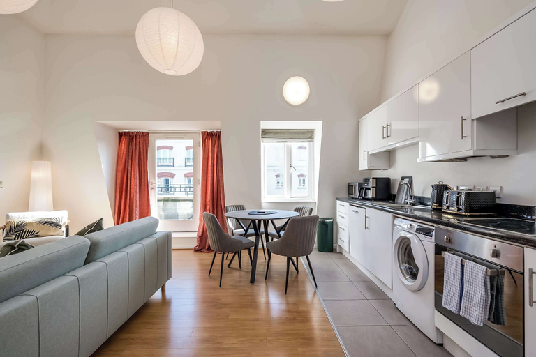 Living area 5, Central Belfast Apartments - The Cathedral Loft, Belfast