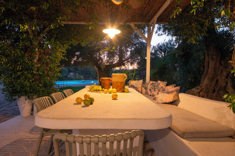 Garden 3, TD Trulli Fico D'india w/ Pool Immersed in Nature, Brindisi