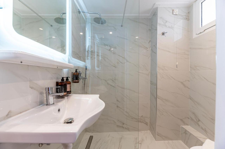 Bathroom, Aegean Bay Hotel - All Inclusive, South Aegean