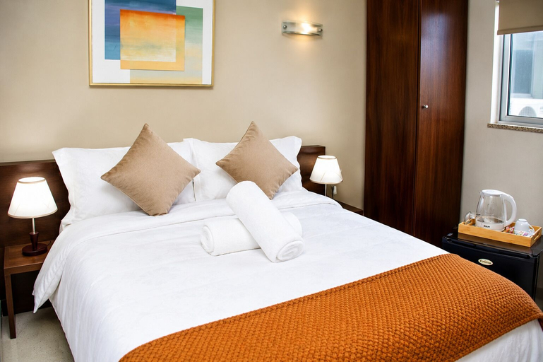 Room 3, AC Hotel, Ingombota