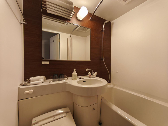 Bathroom 4, Brenza Hotel, Kobe