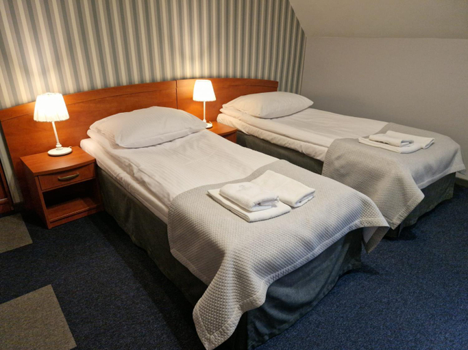 Bedroom 2, Hotel i Restauracja Pod Szyszkami, Krotoszyn