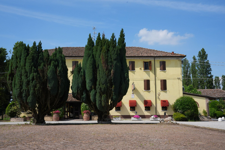 Exterior & Views 2, Hotel Antico Casale, Ferrara