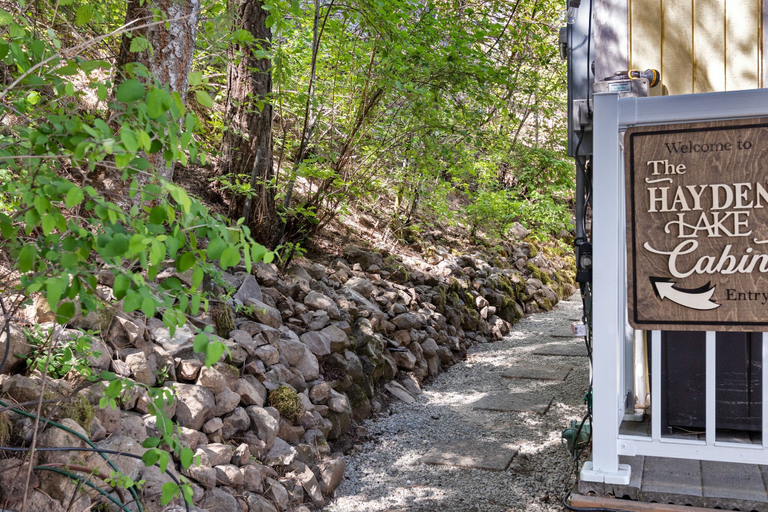 Room 2, Lakeside Cabin in Hayden, Kootenai