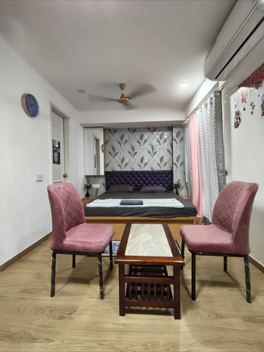 Room 2, The Airport Nest, Pune