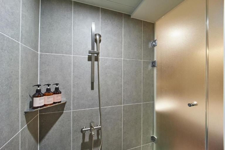 Bathroom 5, Anook Hotel Busan Nampo, Jung