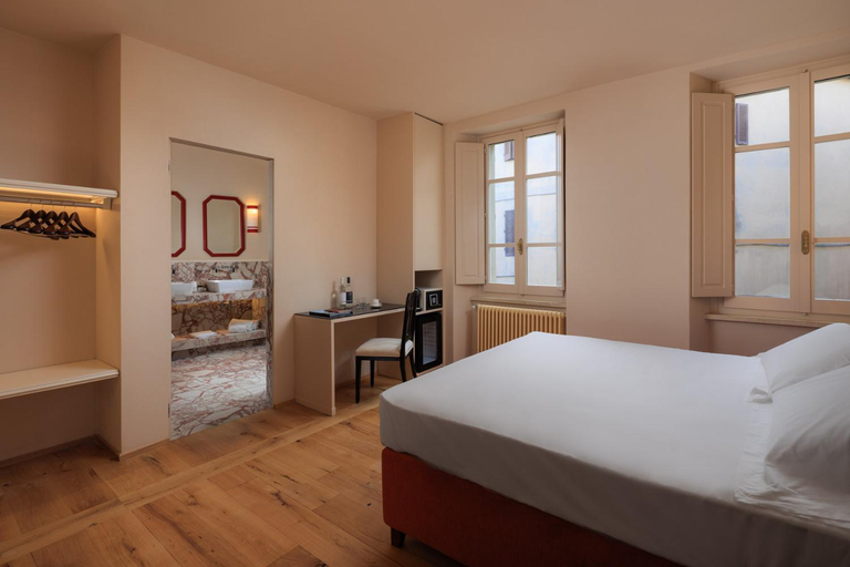 Bedroom 4, Palazzo Saloni, Siena