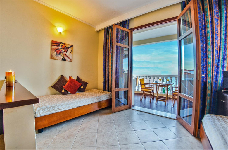 Others 5, Loukas Apartments On The Waves, Ionian Islands