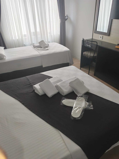 Bedroom 4, Demir Otel Restaurant, Edremit