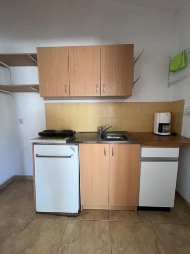 Others 4, Starlight Apartments